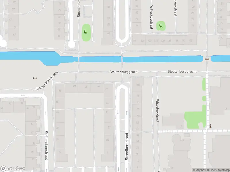 Ambulance met gepaste spoed naar de Werkendamstraat in Amsterdam