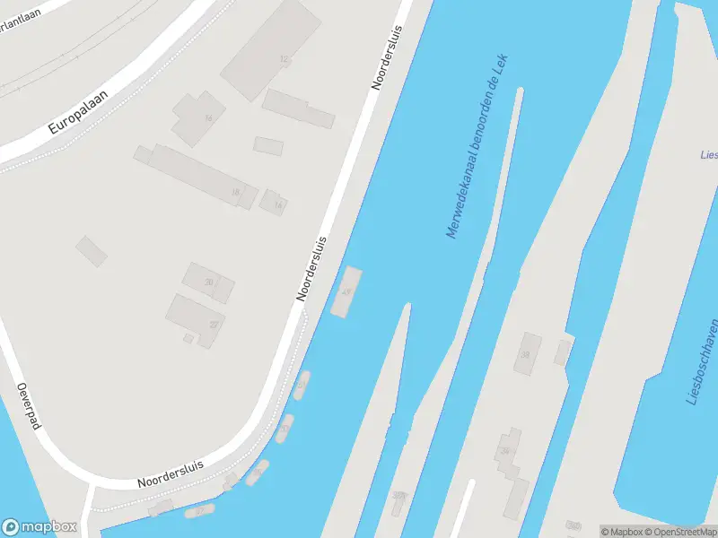 Brandweer met gepaste spoed naar de Noordersluis in Utrecht vanwege wateroverlast