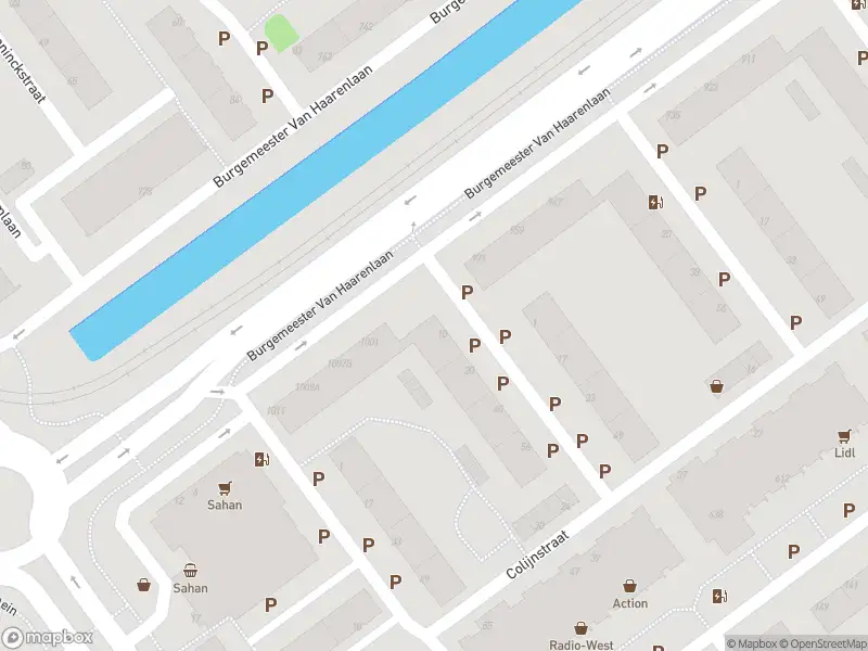 Ambulance met grote spoed naar de Roëllstraat in Schiedam