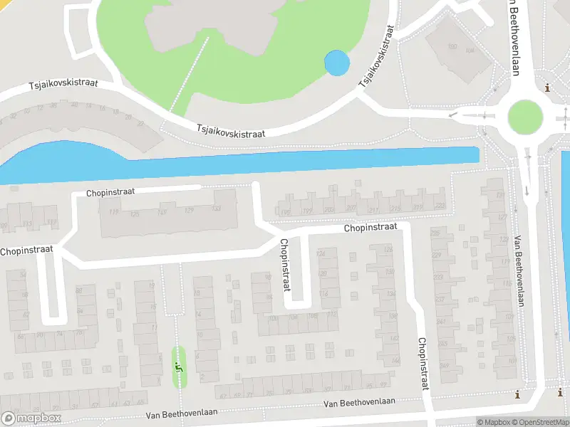 Ambulance met gepaste spoed naar de Chopinstraat in Capelle aan den IJssel