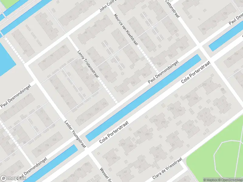 Ambulance naar de Paul Desmondsingel in Rotterdam