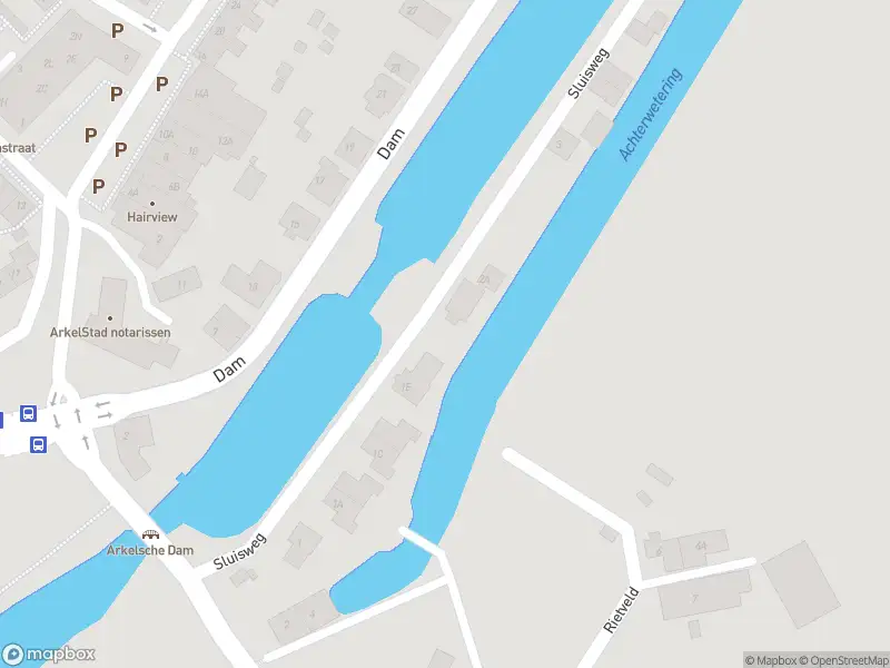 Ambulance met gepaste spoed naar de Sluisweg in Arkel