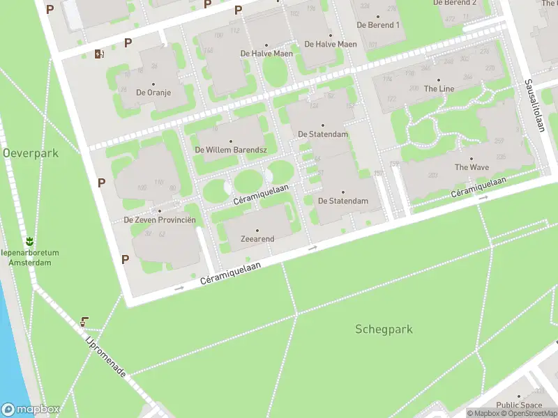 Ambulance met grote spoed naar de Céramiquelaan in Amsterdam