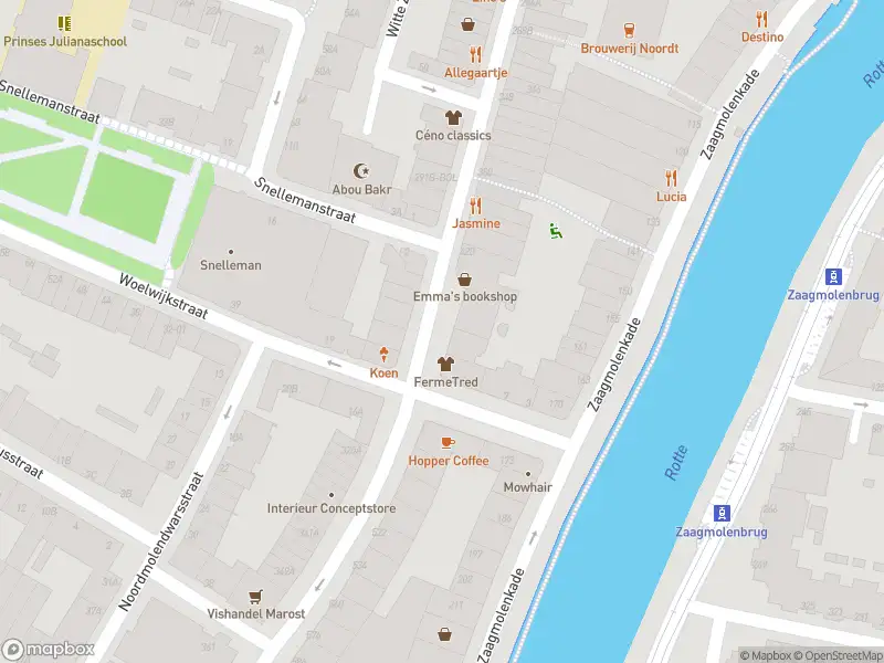 Ambulance met grote spoed naar de Zwaanshals in Rotterdam