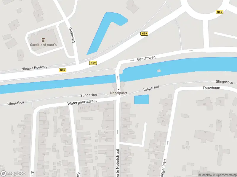 Brandweer met gepaste spoed naar de Nobelpoort in Zierikzee vanwege stormschade