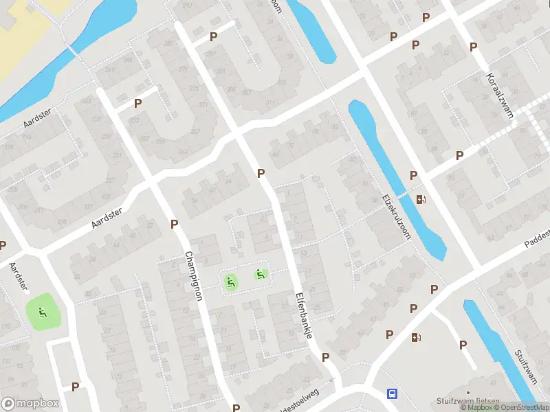 Ambulance met grote spoed naar de Elfenbankje in Alphen aan den Rijn
