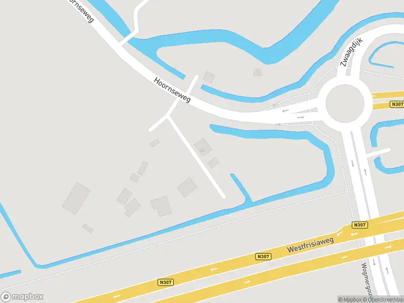 Ambulance met gepaste spoed naar de Hoornseweg in Zwaagdijk-West