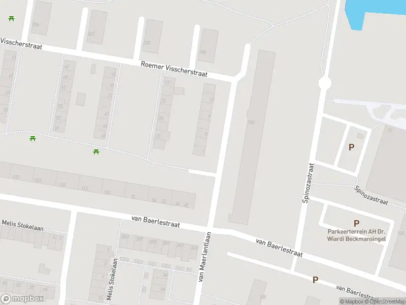 Ambulance met grote spoed naar de Roemer Visscherstraat in Vlaardingen