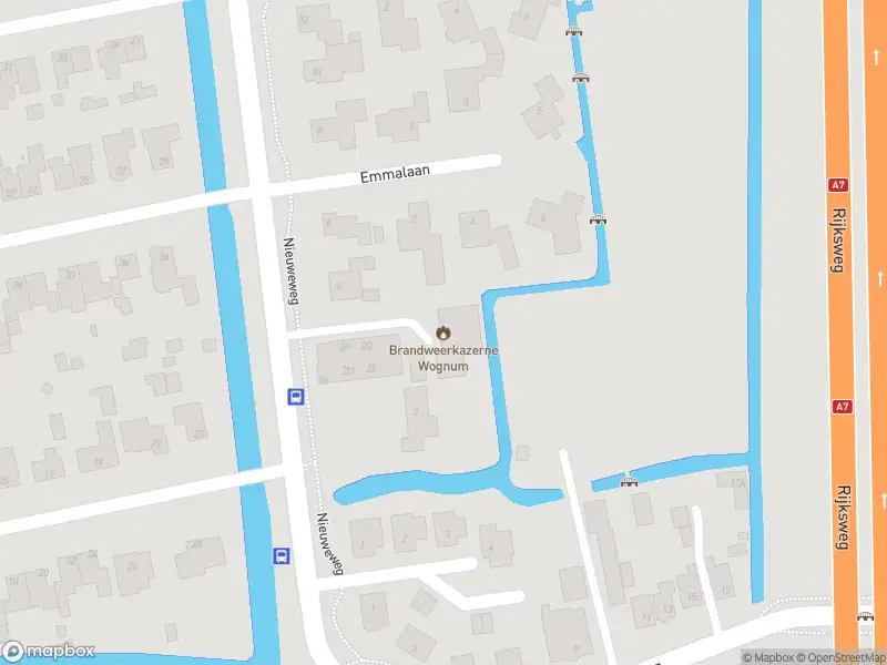 Ambulance met gepaste spoed naar de Nieuweweg in Wognum
