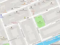 Ambulance met grote spoed naar de Jacob van Lennepstraat in Amsterdam