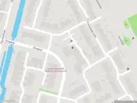Ambulance met grote spoed naar de In de Papiermolen in Duivendrecht