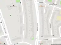 Ambulance met grote spoed naar de Hazelaarstraat in Amsterdam