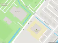 Ambulance met grote spoed naar de De Dors in Heiloo