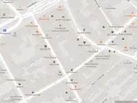 Ambulance met grote spoed naar de Grote Marktstraat in 's-Gravenhage