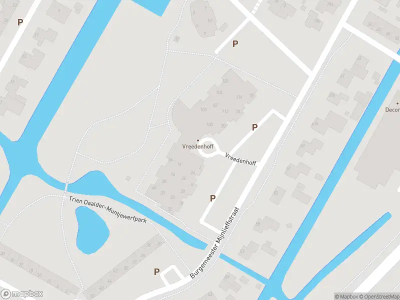 Ambulance met grote spoed naar de Vreedenhoff in Anna Paulowna