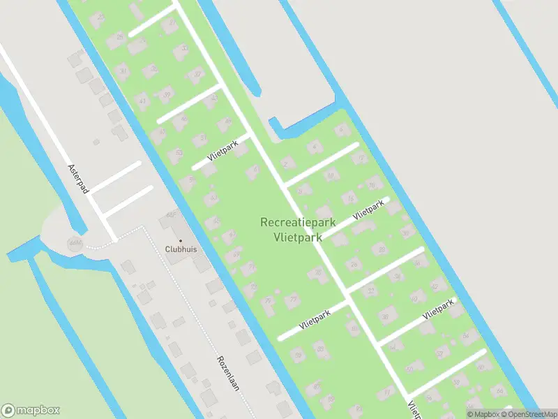 Ambulance met gepaste spoed naar de Vlietpark in Leiden