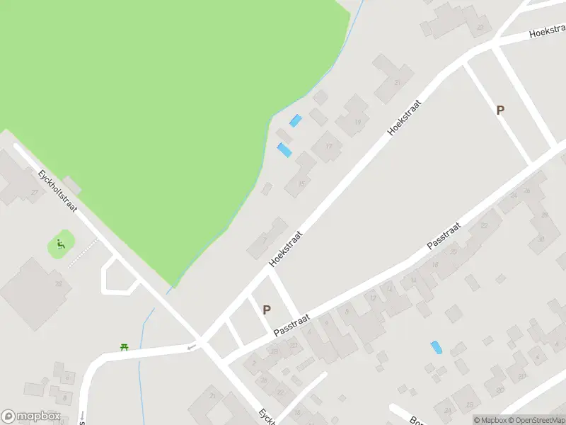 Ambulance met grote spoed naar de Hoekstraat in Roosteren