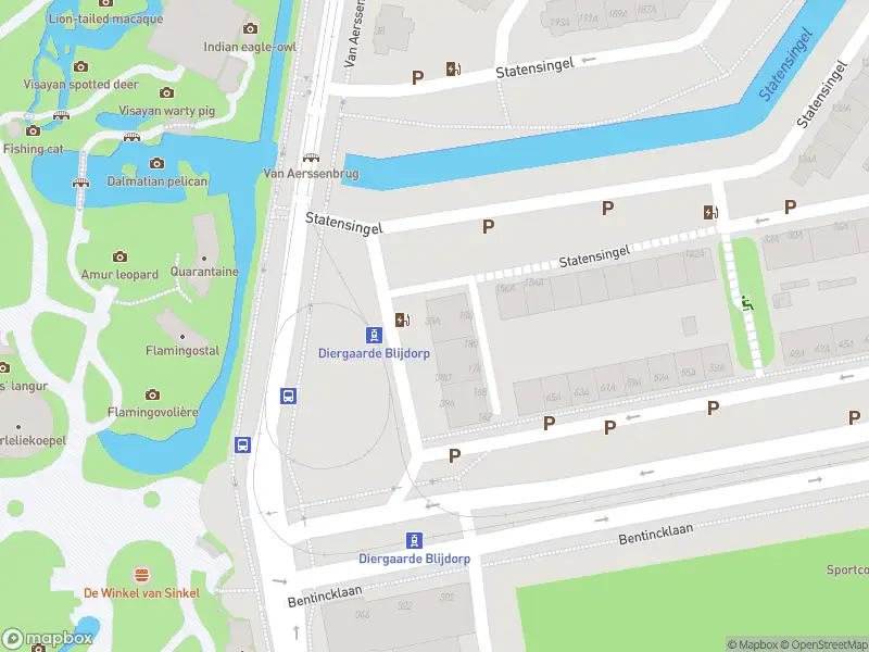 Ambulance met grote spoed naar de Van Aerssenlaan in Rotterdam