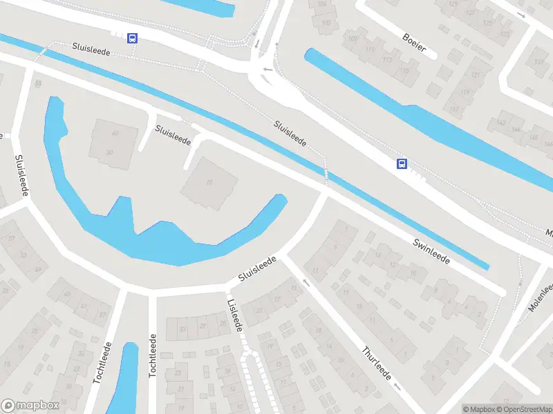 Ambulance met gepaste spoed naar de Sluisleede in Barendrecht