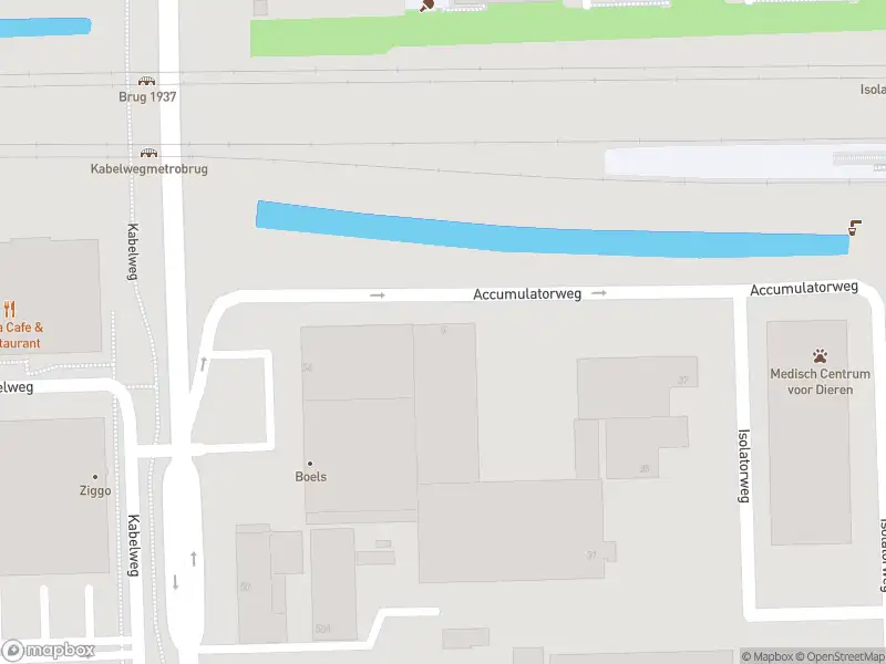 Politie met grote spoed naar de Accumulatorweg in Amsterdam