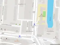 Ambulance met grote spoed naar de Boezemweg in Rotterdam