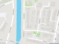 Ambulance met grote spoed naar de Parnassiaveld in Duivendrecht