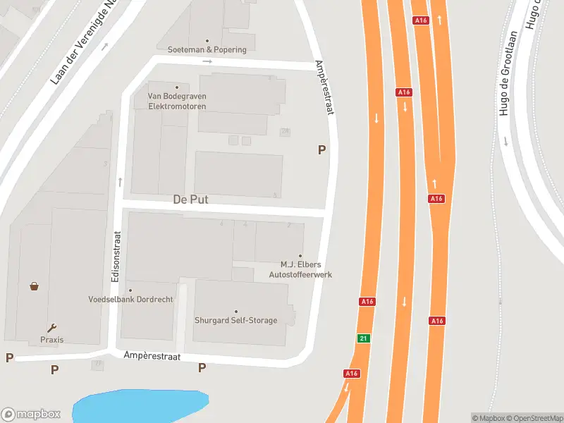 Ambulance met grote spoed naar de Voltastraat in Dordrecht