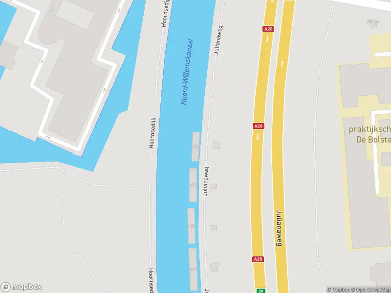 Brandweer met grote spoed naar de Julianaweg in Groningen vanwege gebouwbrand