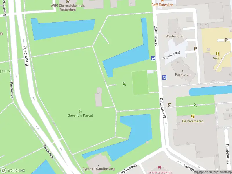 Ambulance met gepaste spoed naar de Catullusweg in Rotterdam