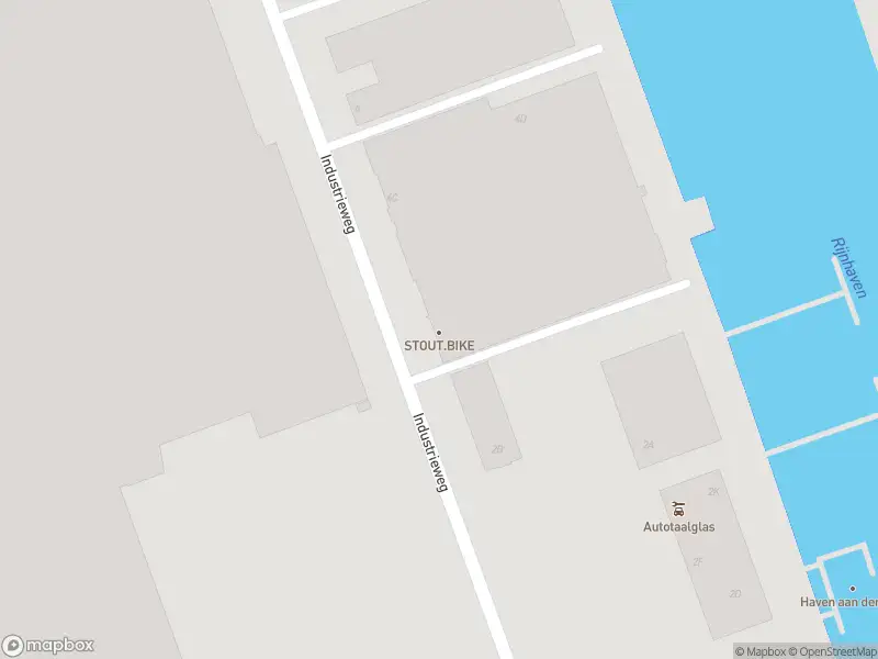 Brandweer met grote spoed naar de Industrieweg in Alphen aan den Rijn vanwege stankoverlast
