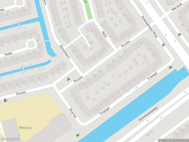 Ambulance met grote spoed naar de Piccolo in Rotterdam
