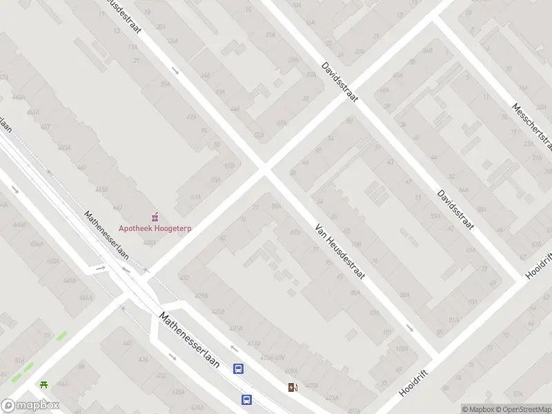 Ambulance met grote spoed naar de Van Heusdestraat in Rotterdam