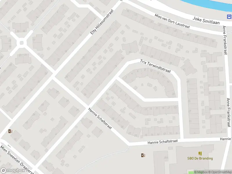 Ambulance met gepaste spoed naar de Truus Wijsmuller-Meijerpad in Spijkenisse
