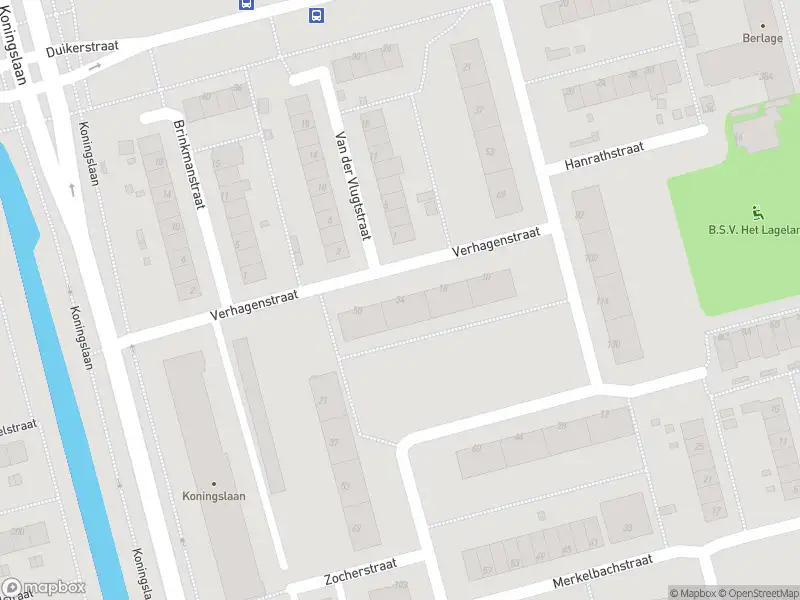 Ambulance met gepaste spoed naar de Verhagenstraat in Rotterdam