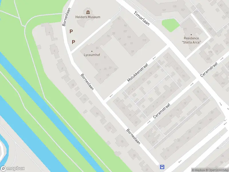 Ambulance met gepaste spoed naar de Molukkenstraat in Den Helder