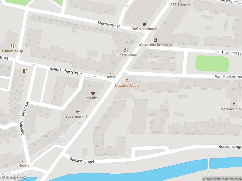 Ambulance met grote spoed naar de Crooswijkseweg in Rotterdam