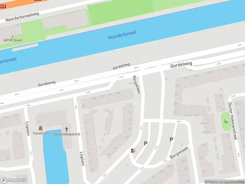Ambulance met gepaste spoed naar de Gordelweg in Rotterdam