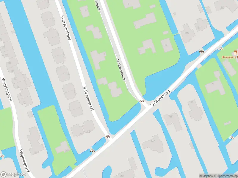 Ambulance met grote spoed naar de Rivium Quadrant in Capelle aan den IJssel