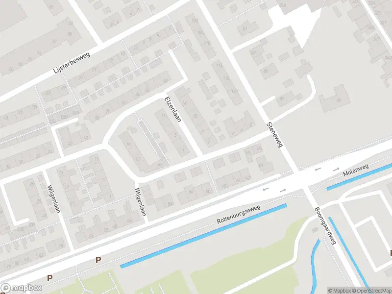 Ambulance met gepaste spoed naar de Elzenlaan in Middelharnis