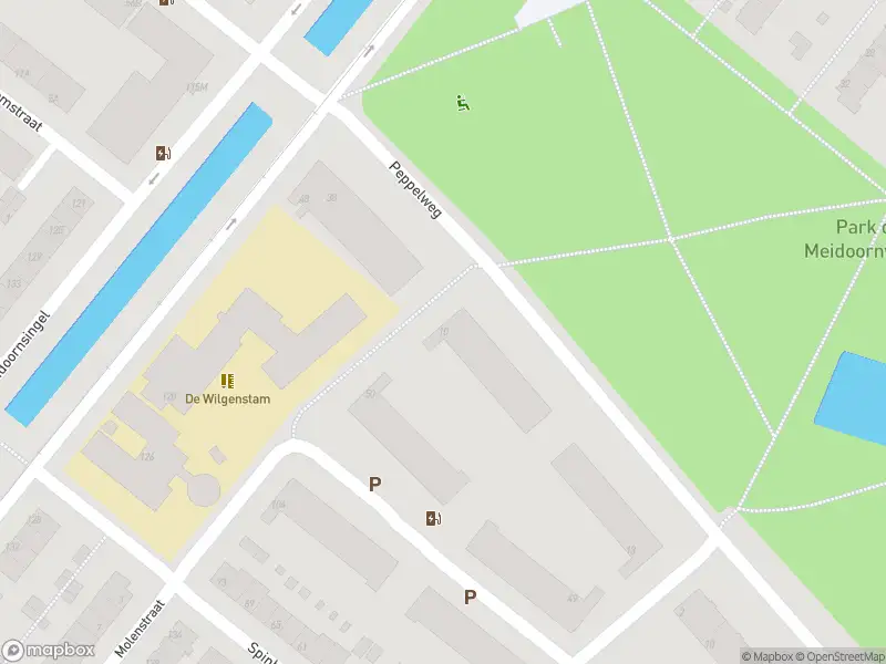 Ambulance met grote spoed naar de Molenstraat in Rotterdam