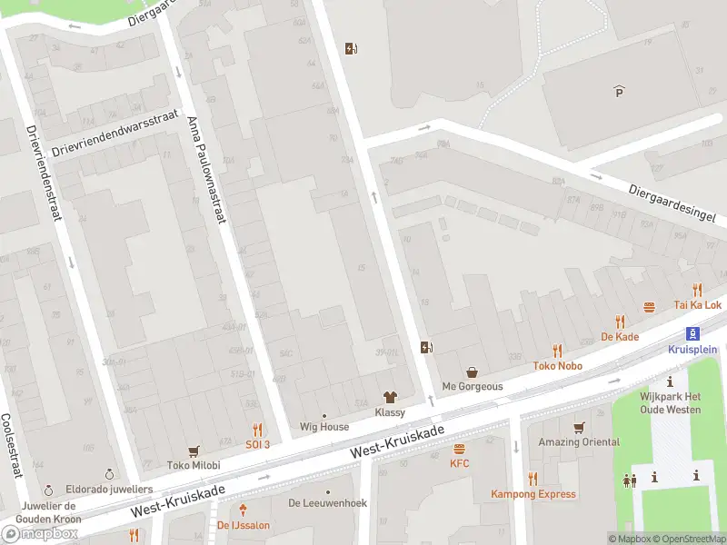 Ambulance met grote spoed naar de Batavierenstraat in Rotterdam