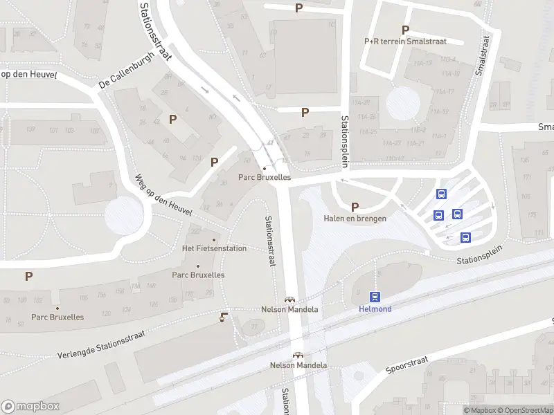Brandweer met gepaste spoed naar de Stationsplein in Helmond