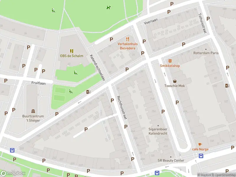 Ambulance met gepaste spoed naar de Rechthuisstraat in Rotterdam