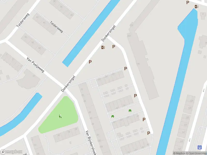 Ambulance met grote spoed naar de Donkersingel in Rotterdam