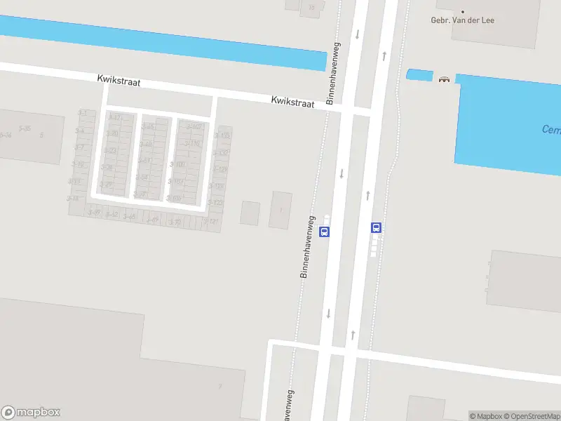 Brandweer met grote spoed naar de Kwikstraat in Lelystad vanwege gebouwbrand