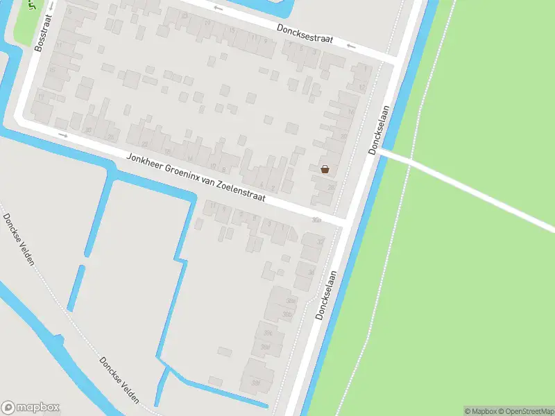 Ambulance met grote spoed naar de Jhr.Groeninx van Zoelenstraat in Ridderkerk
