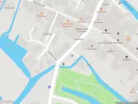 Politie met grote spoed naar de Schoolstraat in Zoetermeer vanwege ongeval met letsel