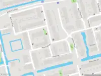 Ambulance met gepaste spoed naar de Ooievaarstraat in Delft