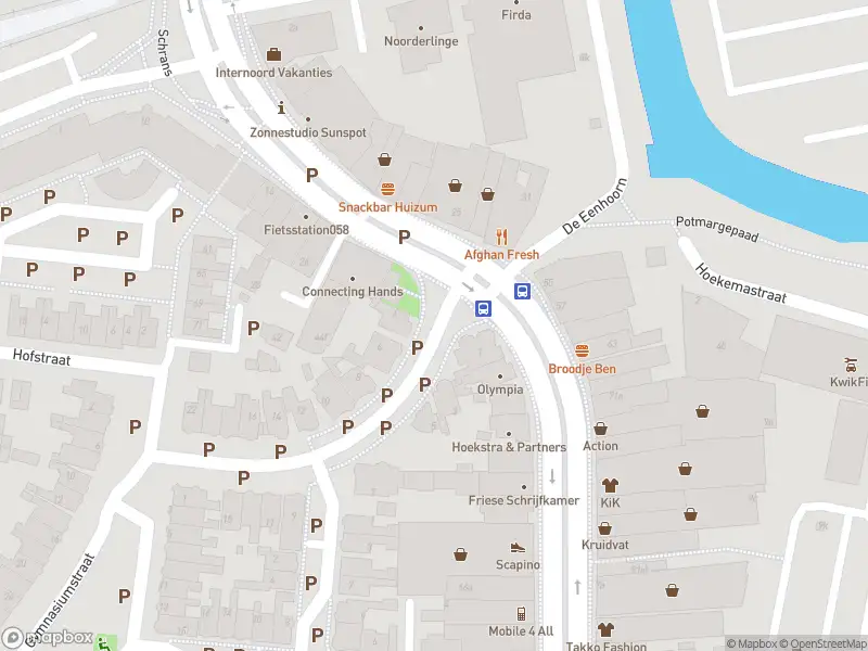 Politie met grote spoed naar de Raadhuisstraat in Leeuwarden vanwege ongeval met letsel