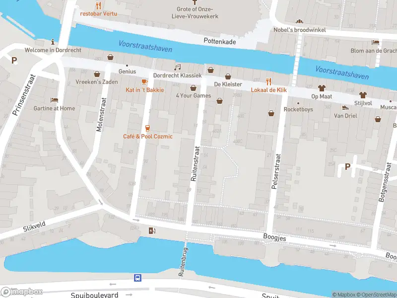 Ambulance met gepaste spoed naar de Ruitenstraat in Dordrecht
